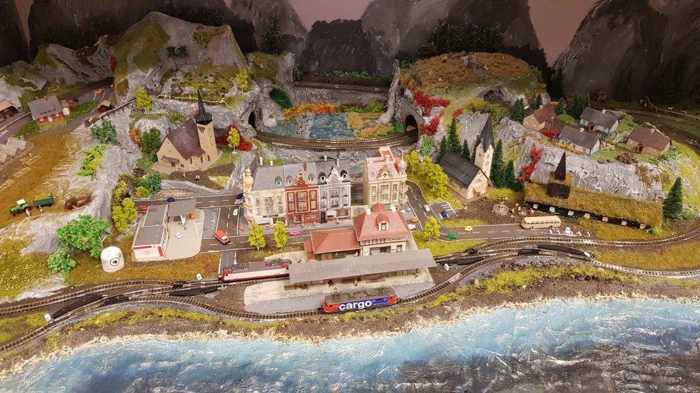 Litla lestarstöðin