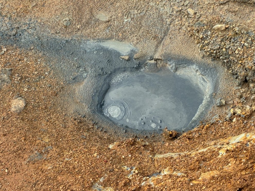 Hverir og jarðmyndanir