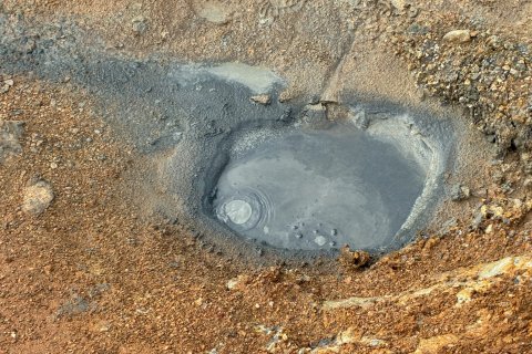 Hverir og jarðmyndanir