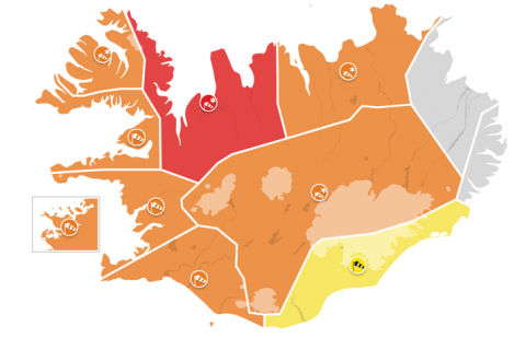 Bókasafnið lokar kl. 15 í dag